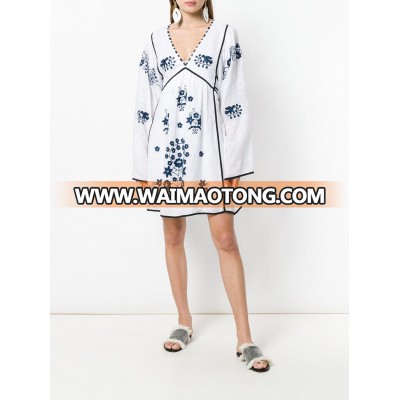 Women loose embroidered bohemian style long sleeve mini dress